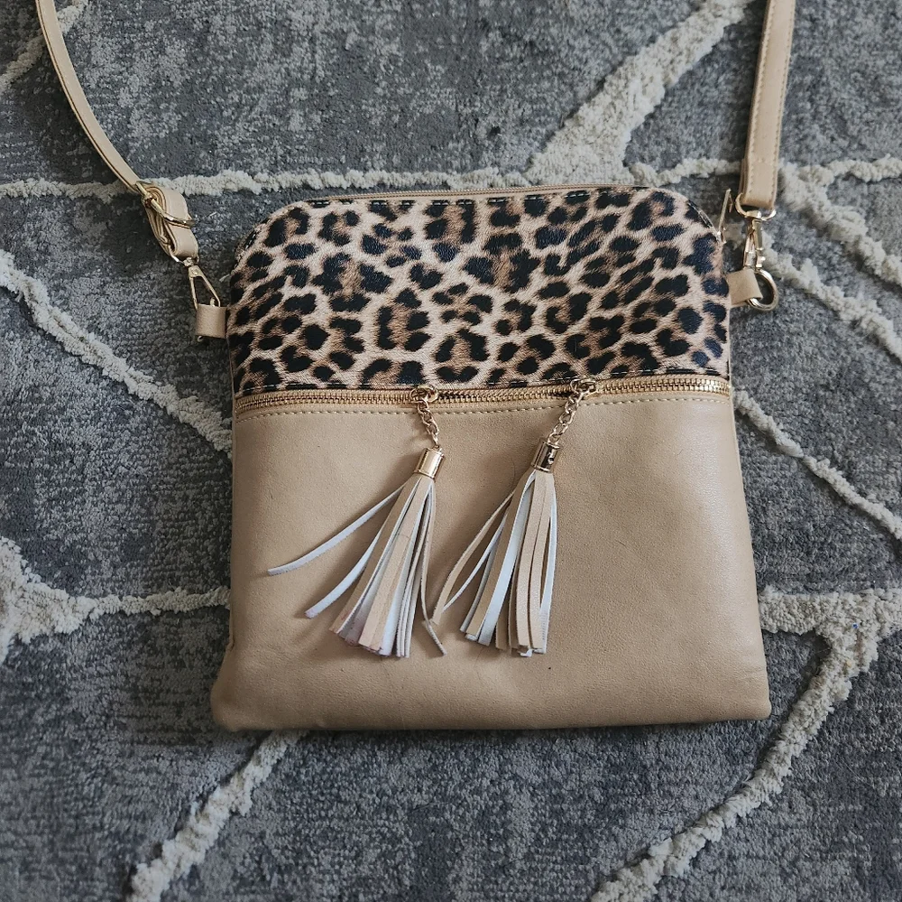 Faux leather animal print crossbody purse